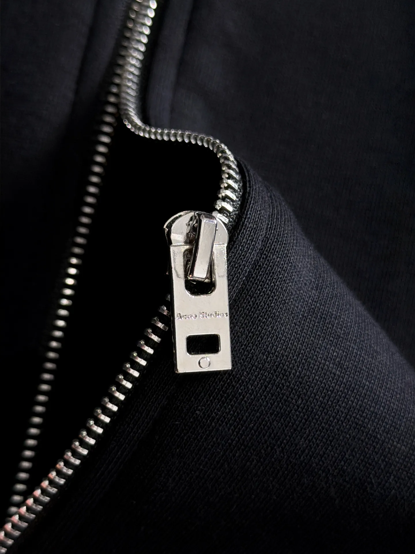 🛫🛫🛫High version Acne Studios suit 26ss customized top-grade fabric new jacket casual pants, ribbon letter embroidery stitching new show products‼ The product is in perfect condition, comfortable and warm, complete with three labels, full and attractive color, very outstanding design, customized hardware accessories can easily enhance the fashion sense, the workmanship is extremely elegant and rigorous, and the wiring is neat and meticulous! A masterpiece from a famous designer! The upper body does not look bloated and is super handsome! Sizes：M～XXXL